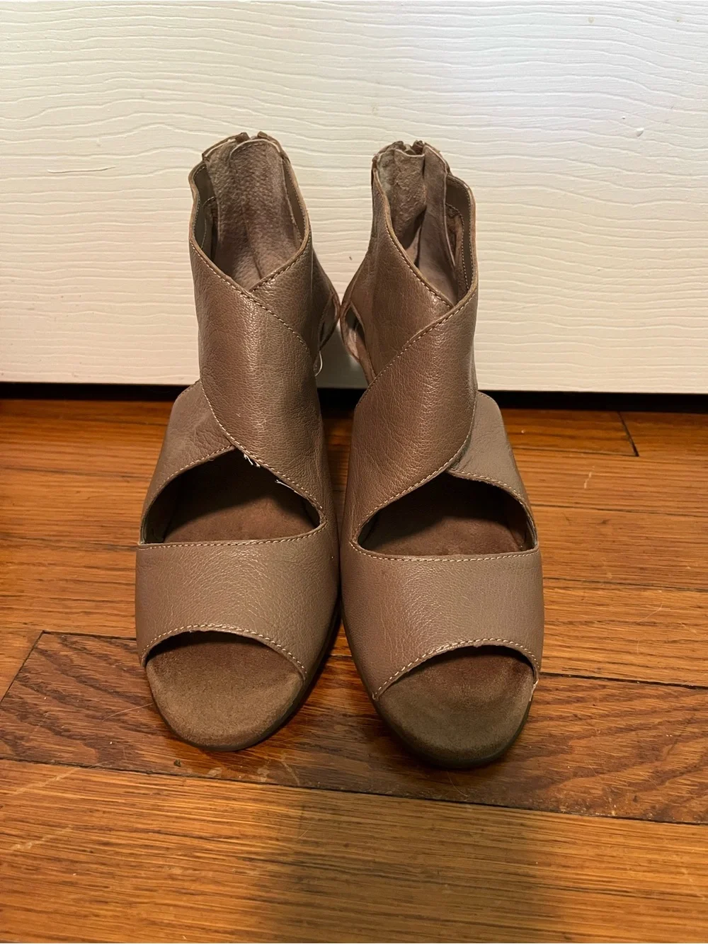 AEROSOLES Taupe Crisscross Peep-Toe Sandals